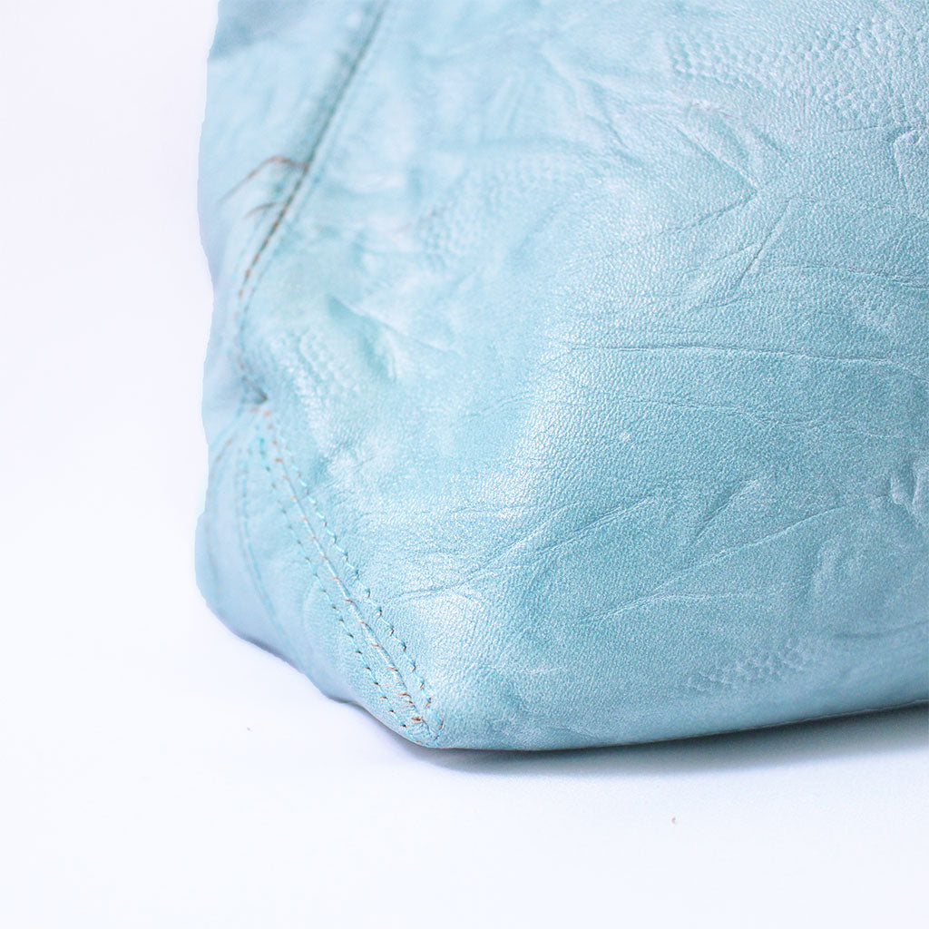 TAT_illusory_lunchbag clutch_14601_mint_front bottom side close up