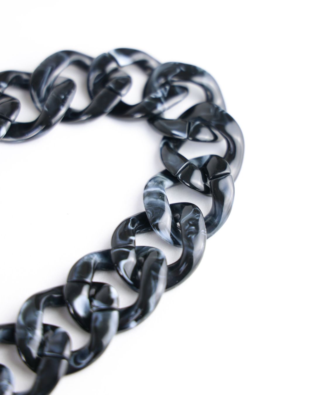 Attachable Acrylic Chain