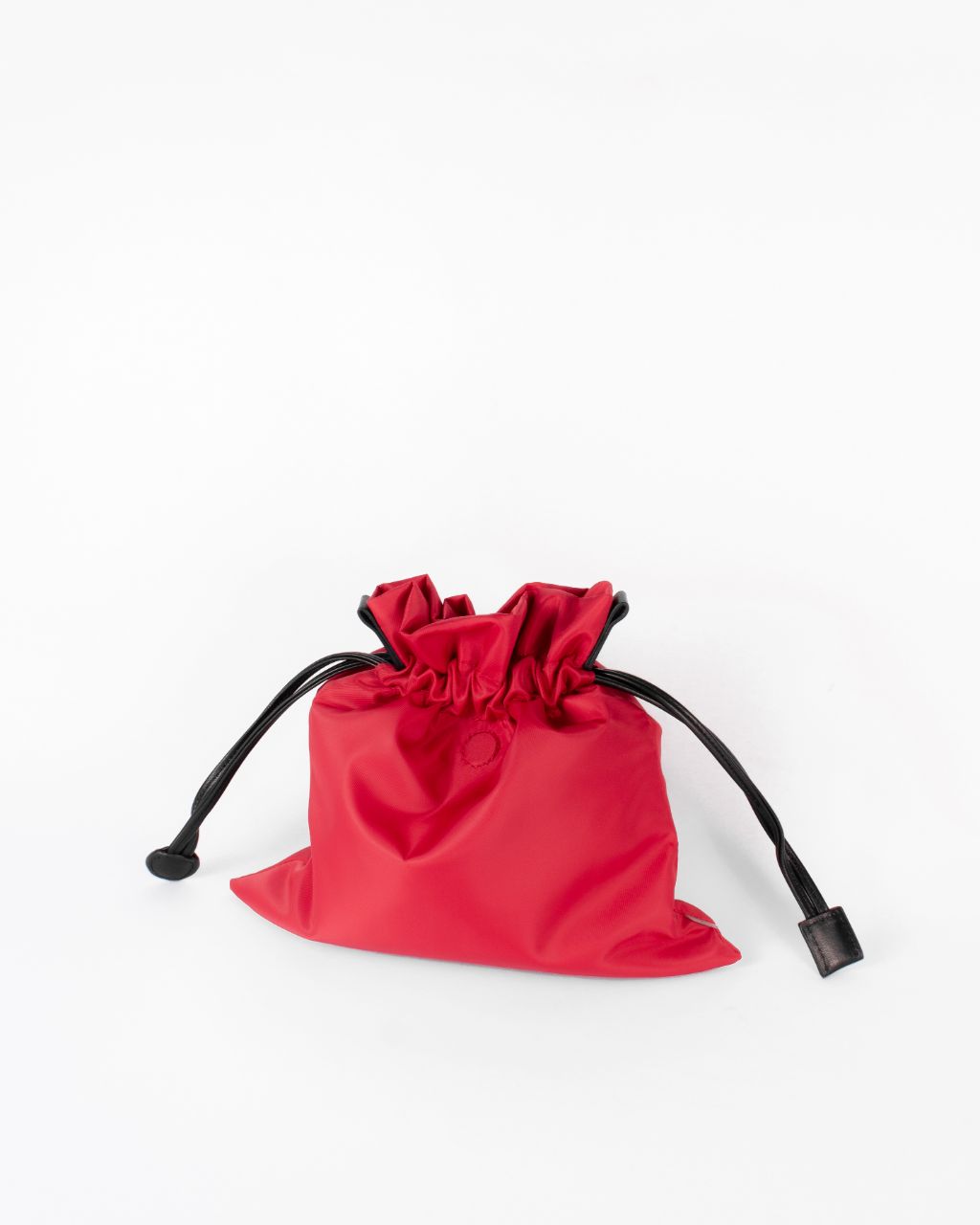 beans bag in red water repellent nylon and leather strap front