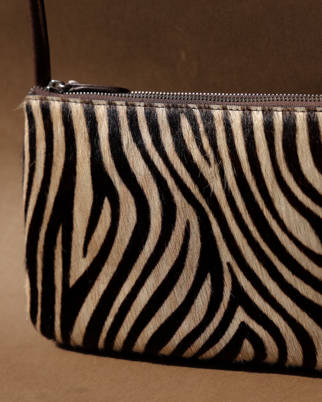 Zebra pattern Pony Hair leather crossbody bag in beige TL-14632H_hair close up 