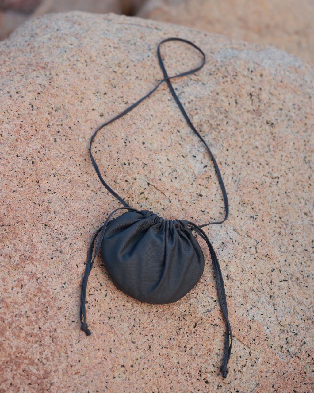 BAO Mini Drawstring Crossbody in Cotton・Unisex