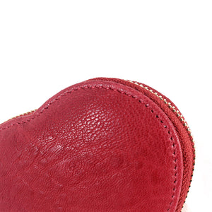 TAT_smallleathergoods_heartpurse_2283_red-leather close up