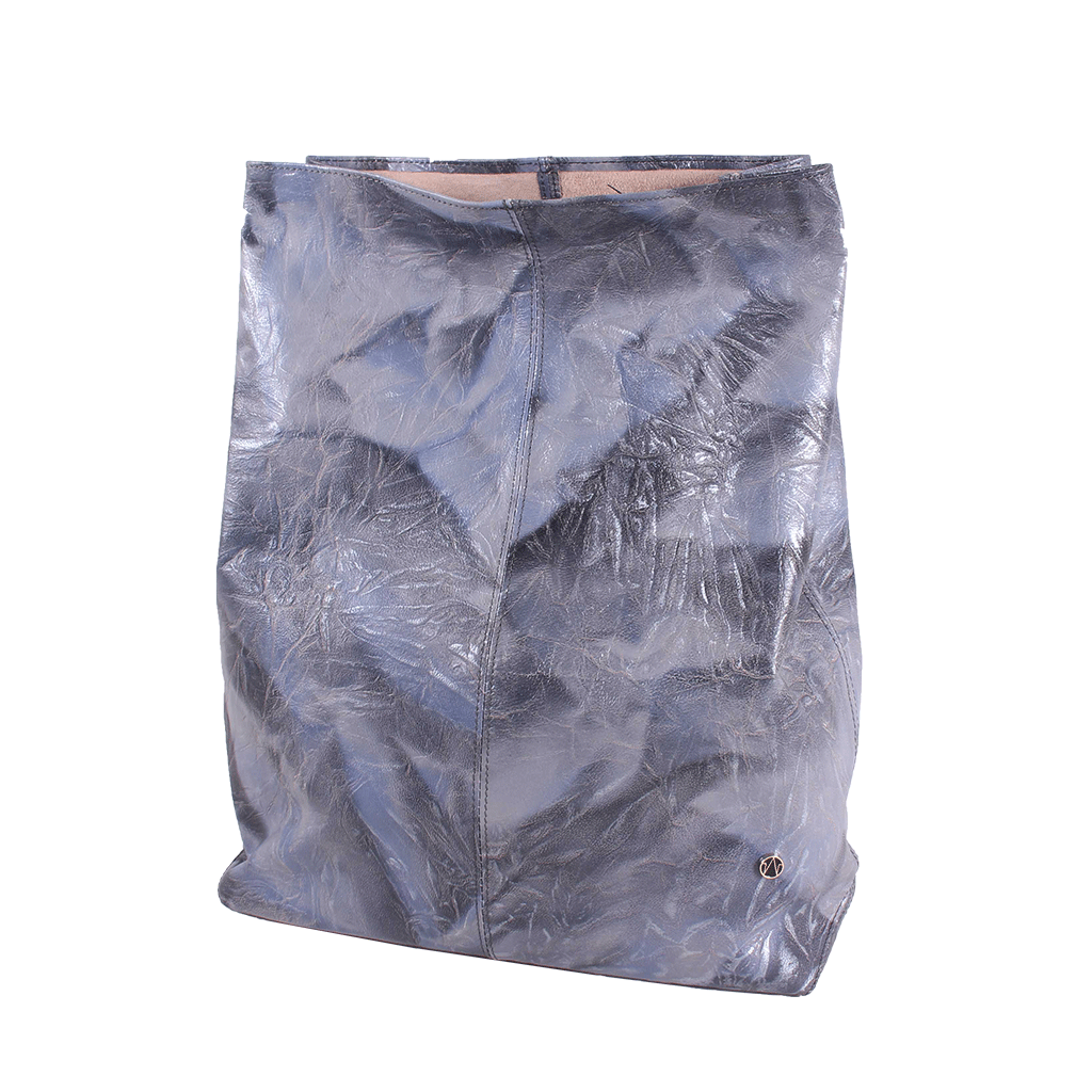 TAT_illusory_lunchbag clutch_14601_silver blue_front