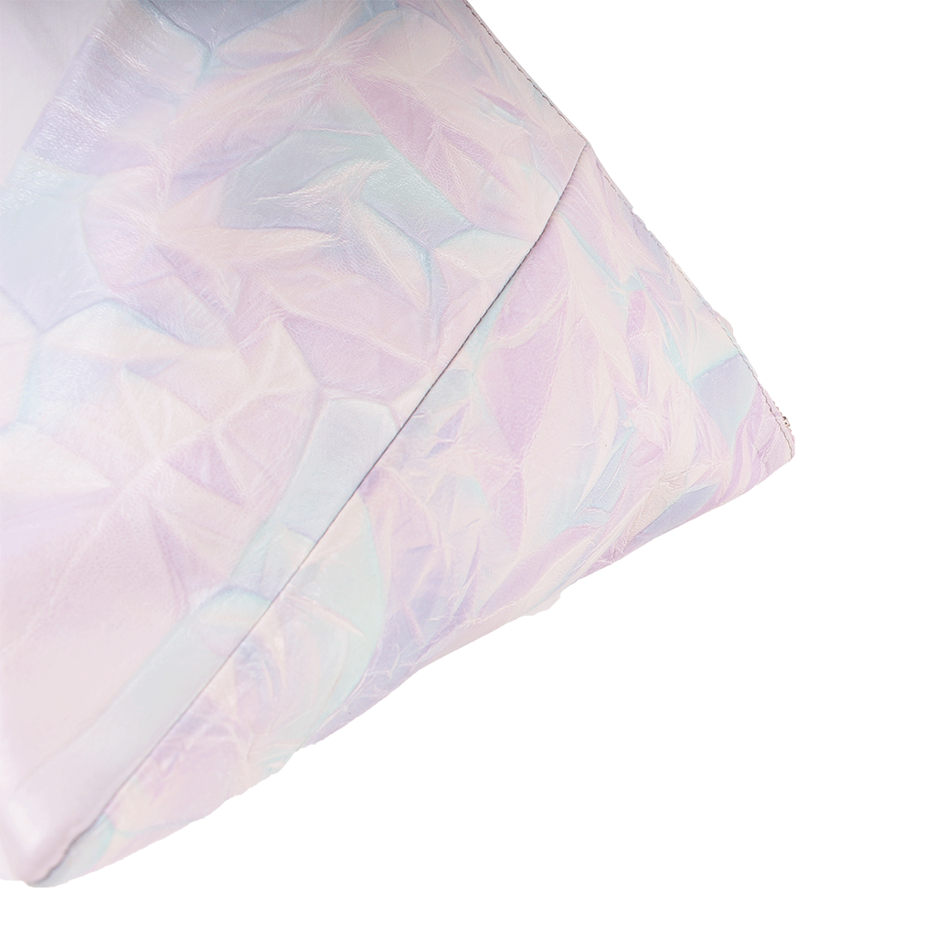 TAT_illusory_clutch_14602_unicorn-leather close up