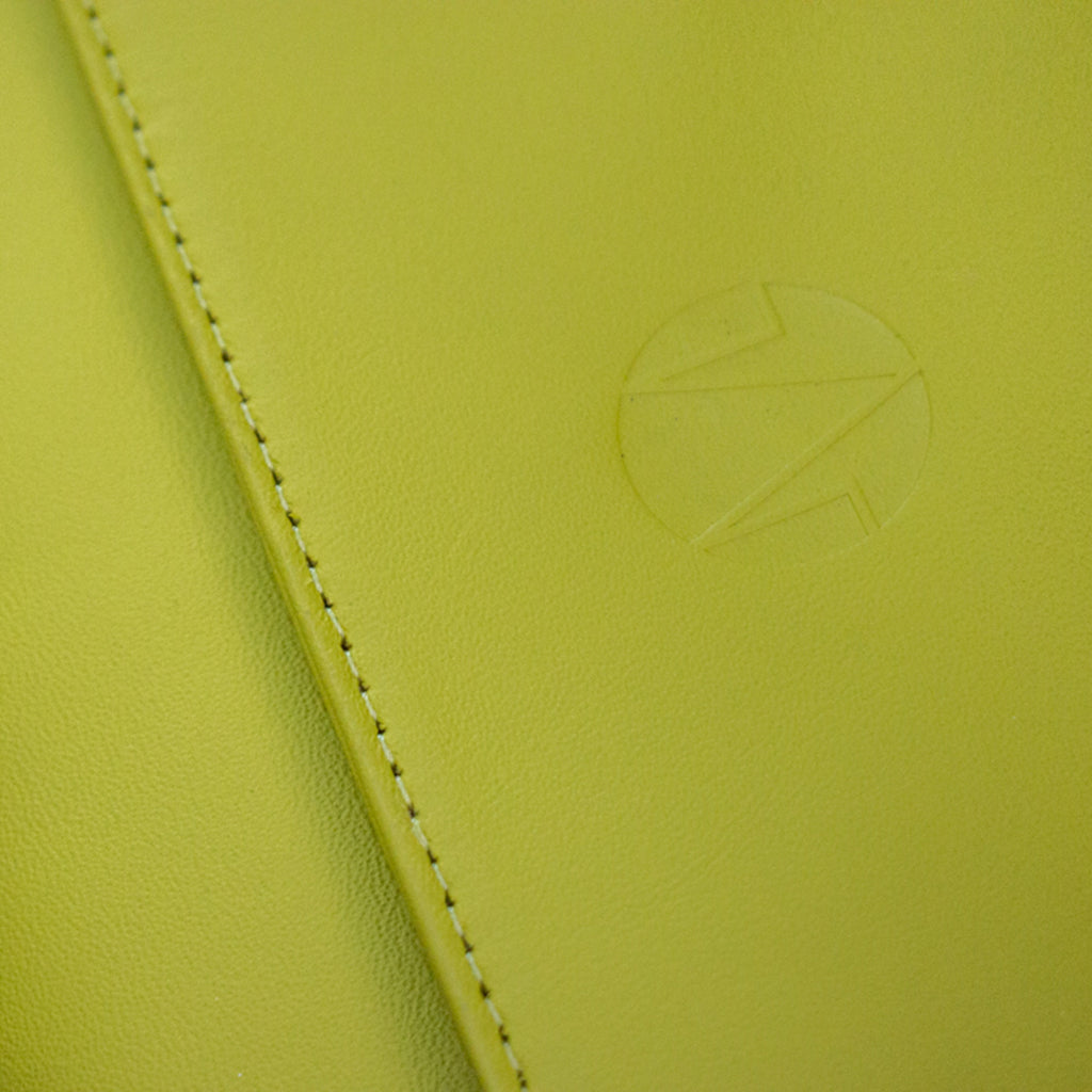 tat_flap crossbody_14633 in green leather close uo
