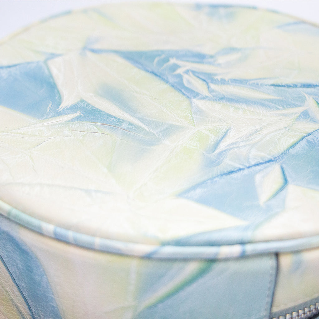 TAT_illusory_hatbackpack_191002 cottoncandy_leather close up