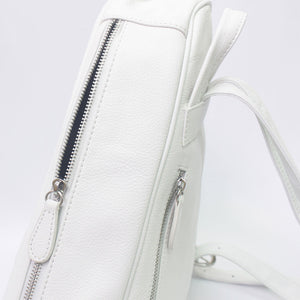 TAT_whysoserious_backpack_14596_white-side with zipper