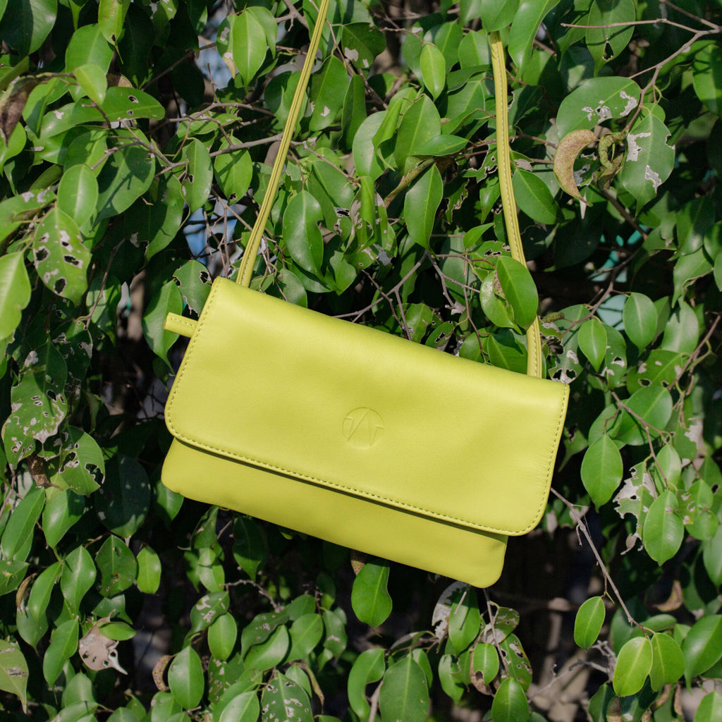 tat_flap crossbody_14633 in green front