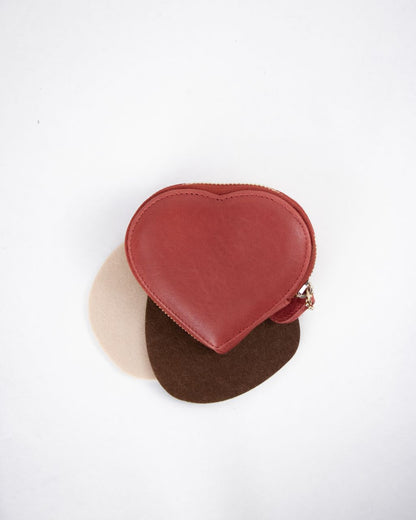 TAT_smallleathergoods_heartpurse_2283_red-front