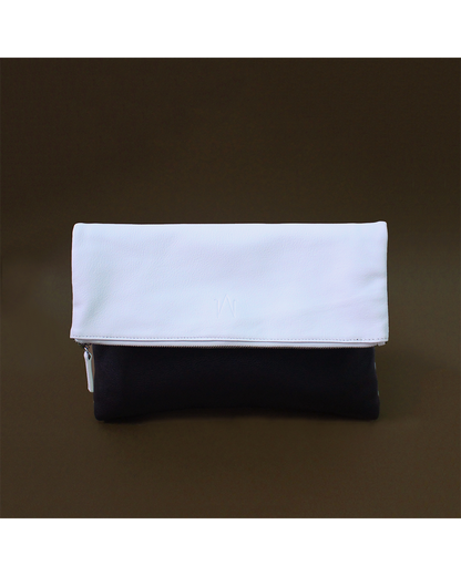 TAT_normcore_14582_twotone unisex clutch_bw front view