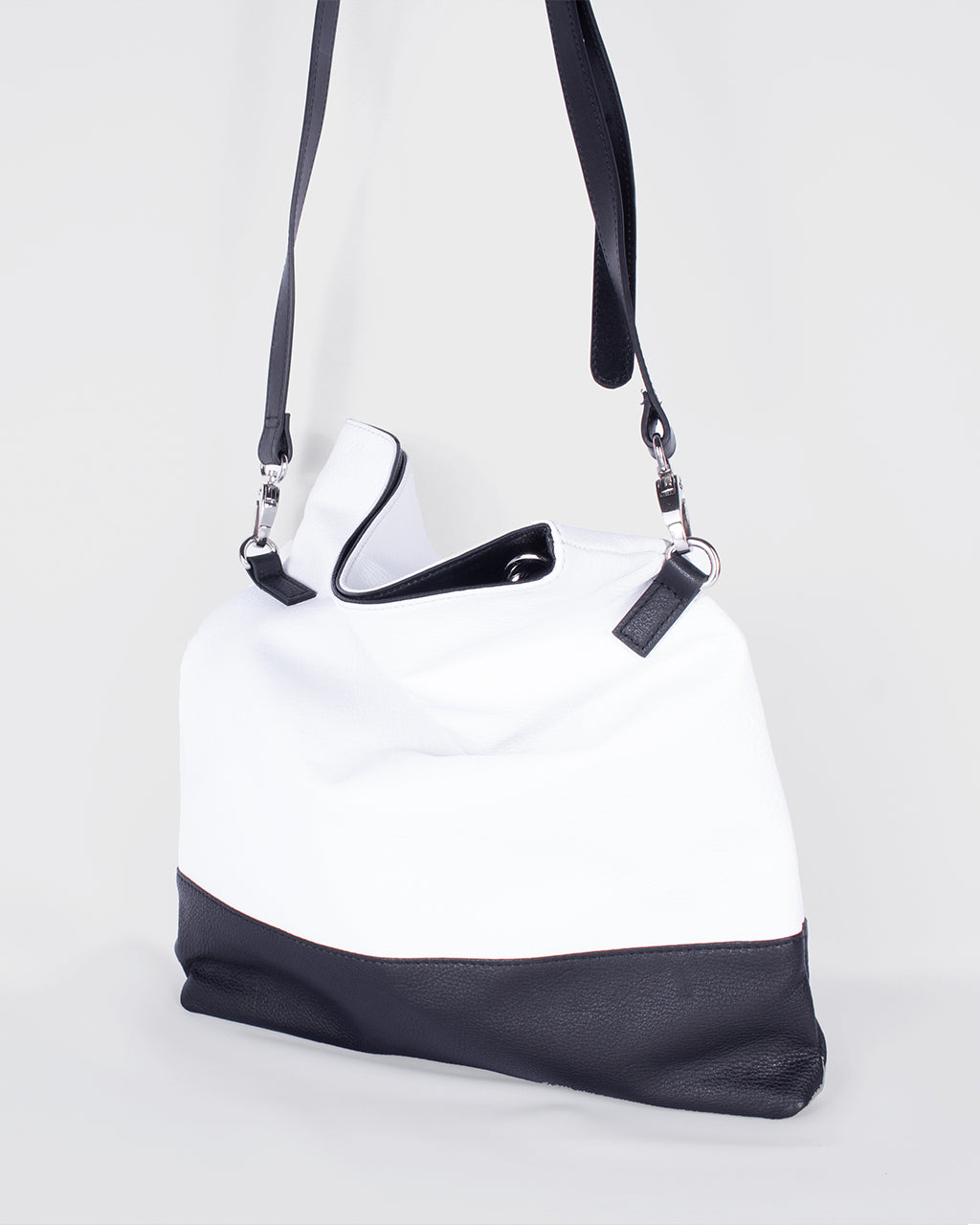 TAT_normcore_14583_twotone crossbody bag_soft look