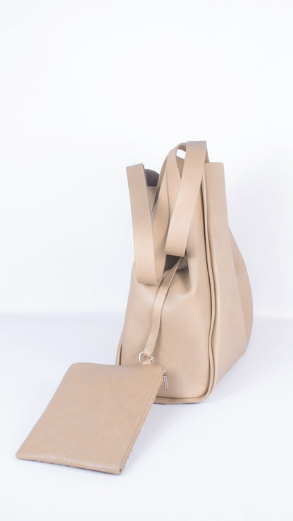 TAT_tote_191003_beige-side with small wallet